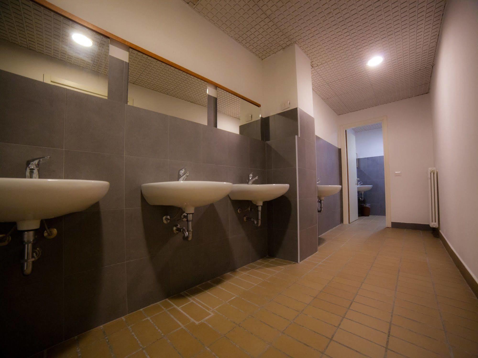 New Generation Hostel Citta Studi Милан Экстерьер фото